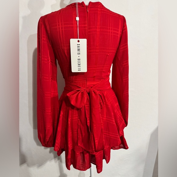 Saints + Secrets red romper long sleeve size XS - Picture 8 of 11